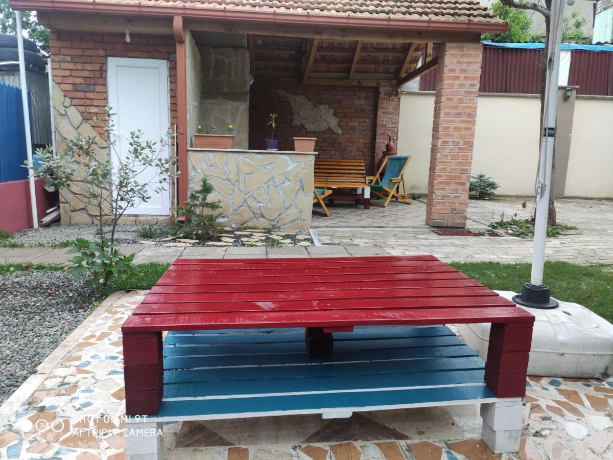 קובולטי Guesthouse Mery מראה חיצוני תמונה