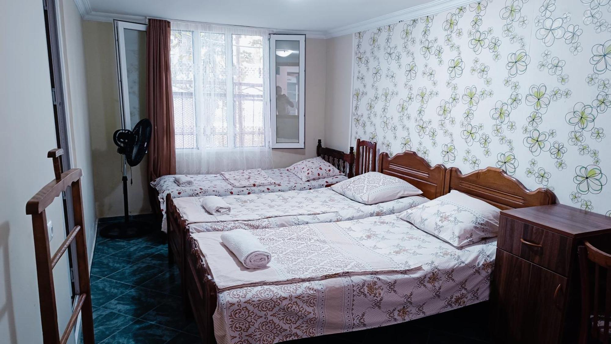 קובולטי Guesthouse Mery מראה חיצוני תמונה