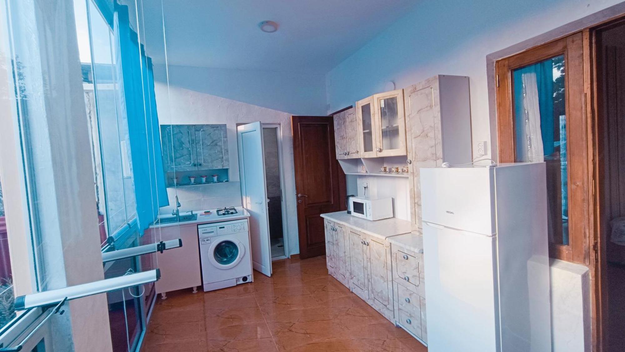 קובולטי Guesthouse Mery מראה חיצוני תמונה