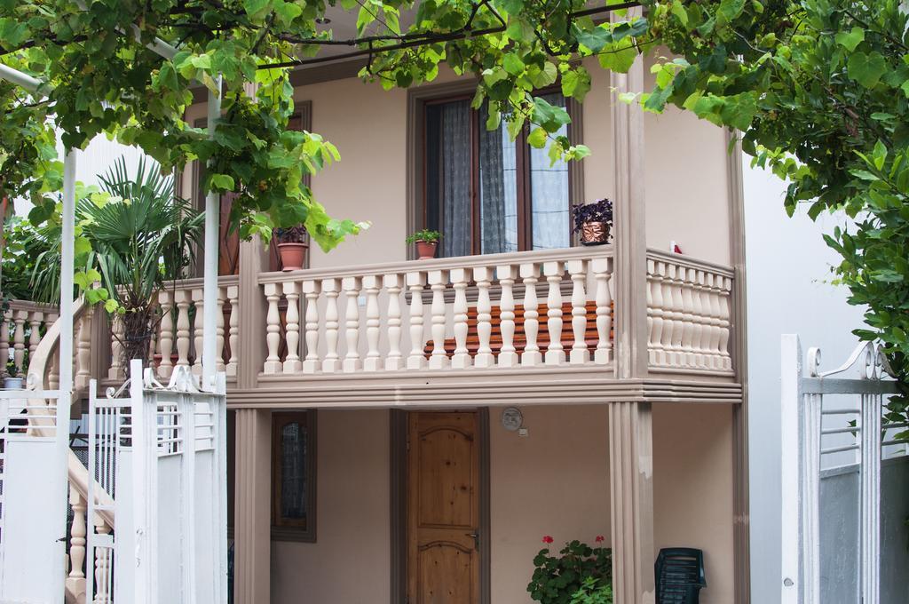 קובולטי Guesthouse Mery מראה חיצוני תמונה